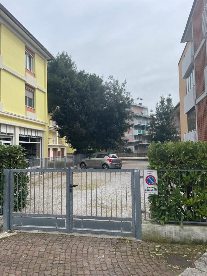 Appartamento In Villa Gioiosa غرادو المظهر الخارجي الصورة
